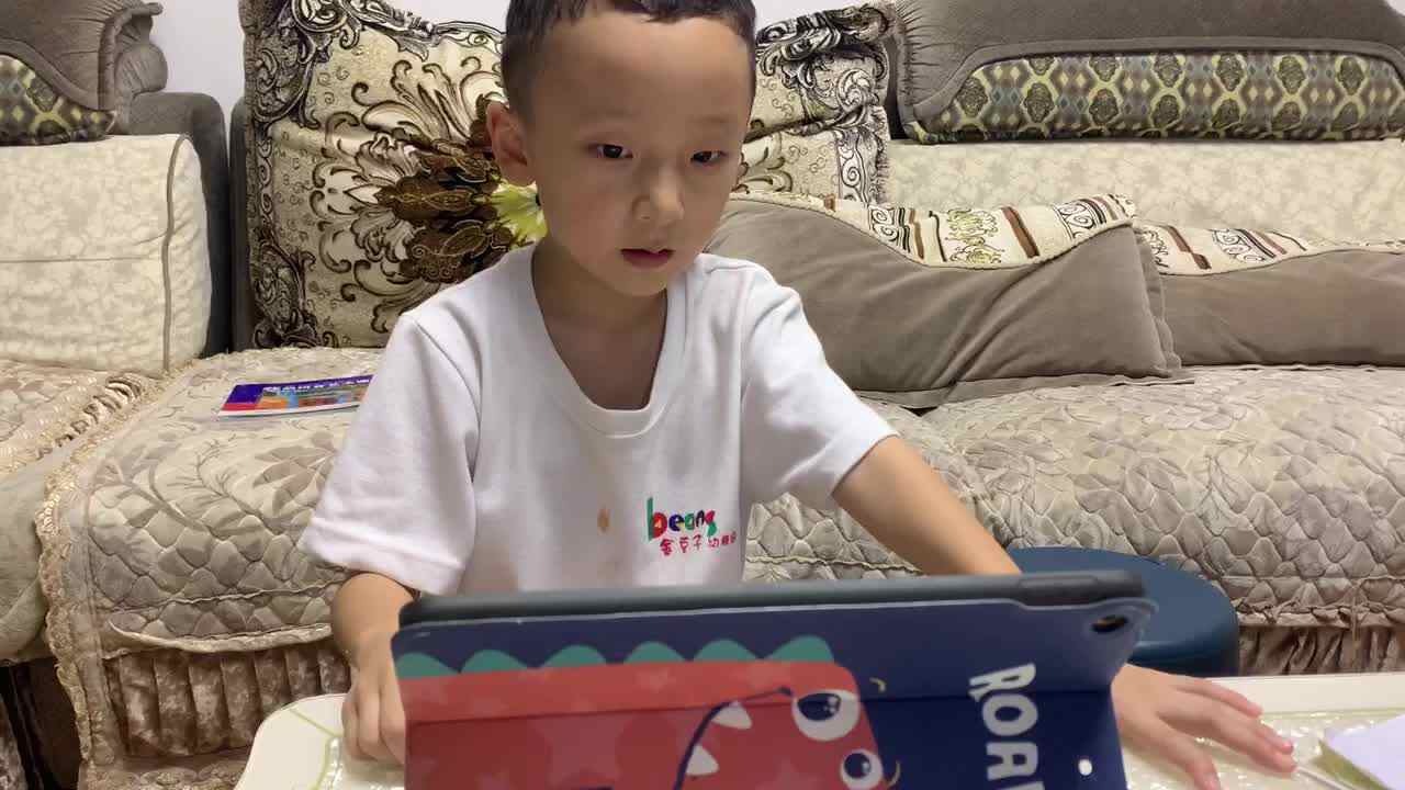 跟读英语
