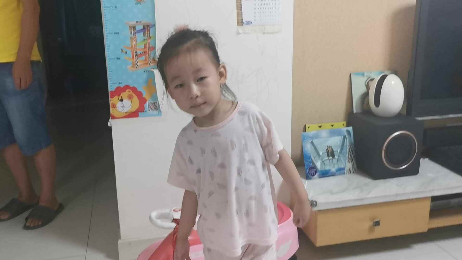 2023级B班20210926杜岳宁闯关练习-厨房安全歌.mp4