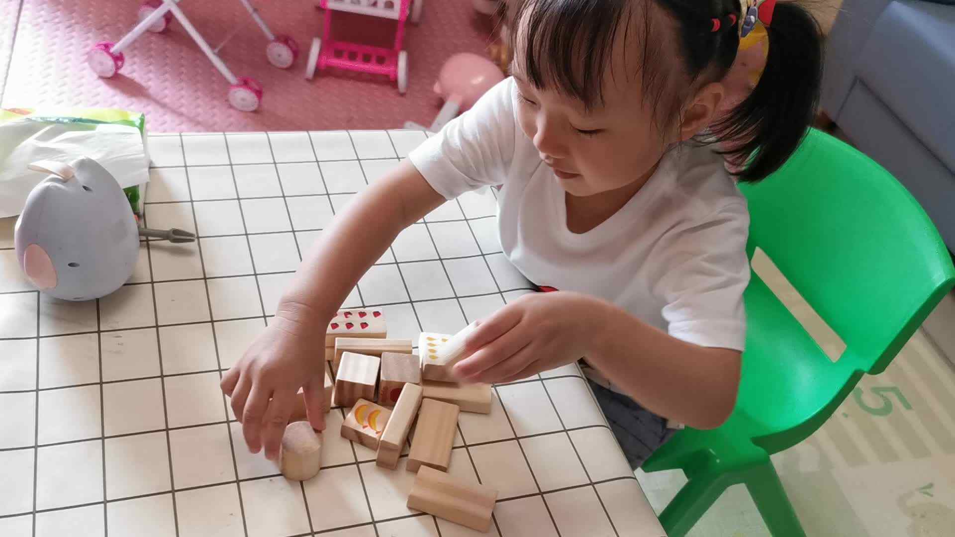VID_20210909_174611.mp49月9日自己动手完成形状分类。