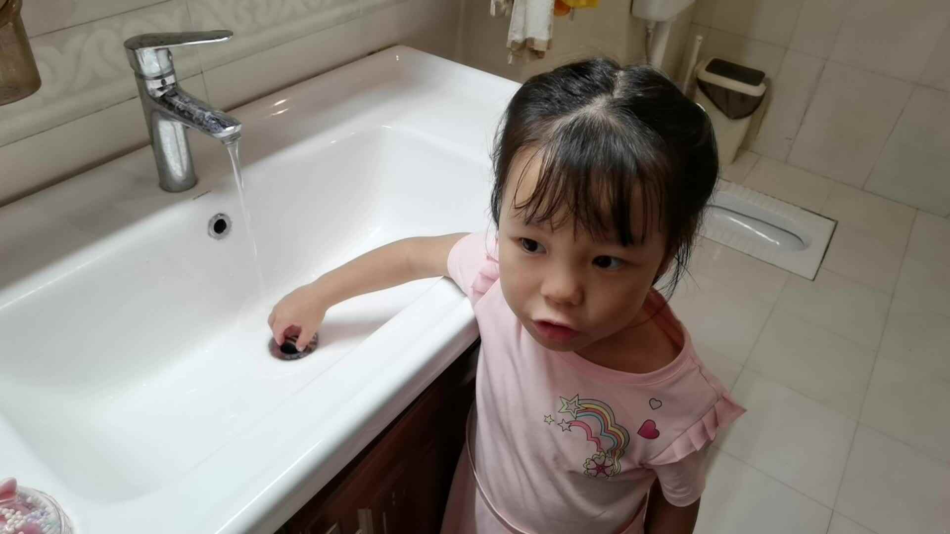 洗杯子.mp4