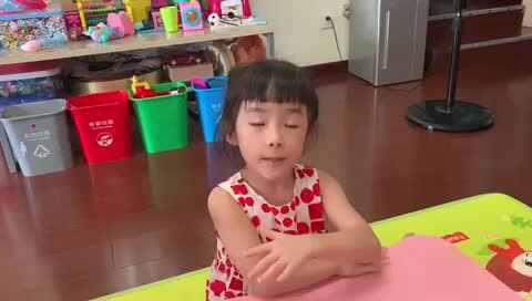 英语视频儿歌《公交车上的轮子》》