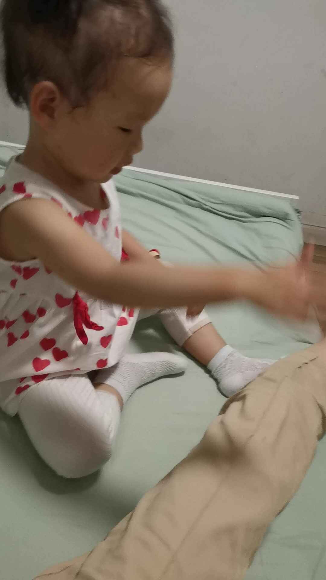 给妈妈捶背
