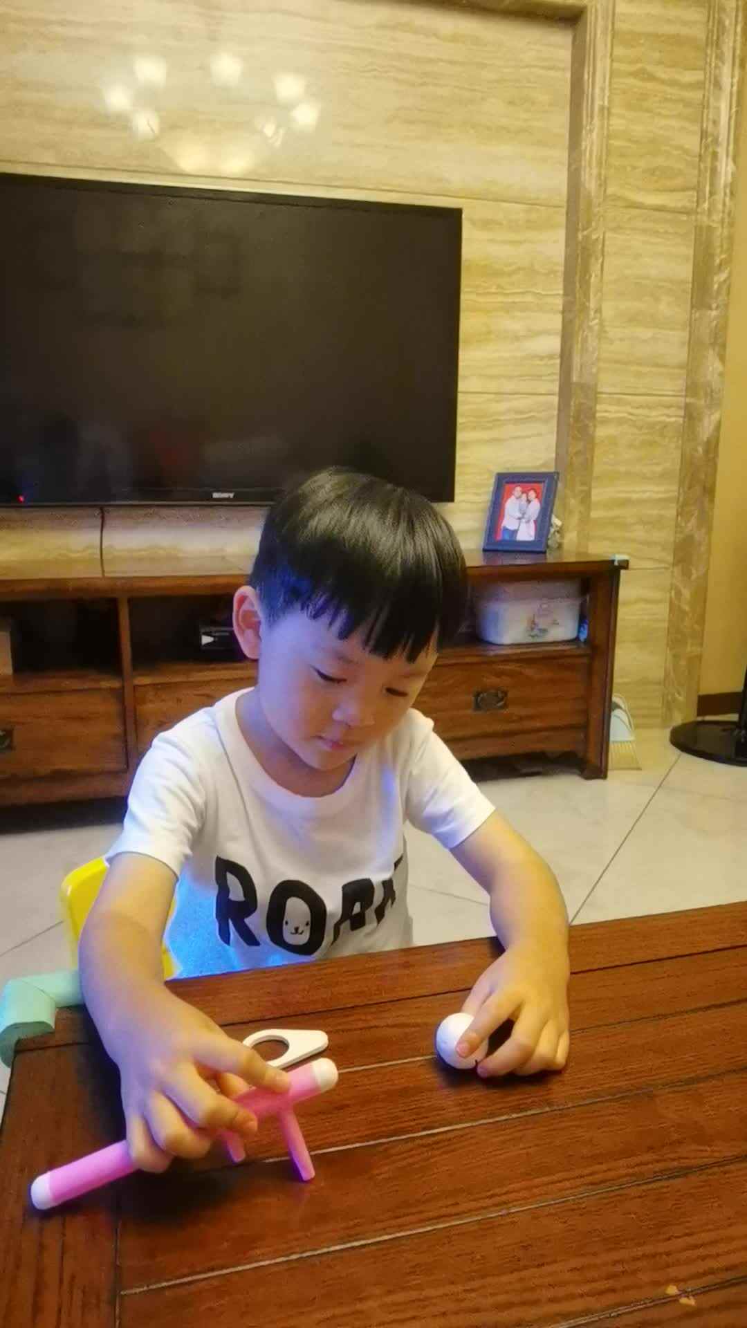 中B班朱训楠英语练习mp4