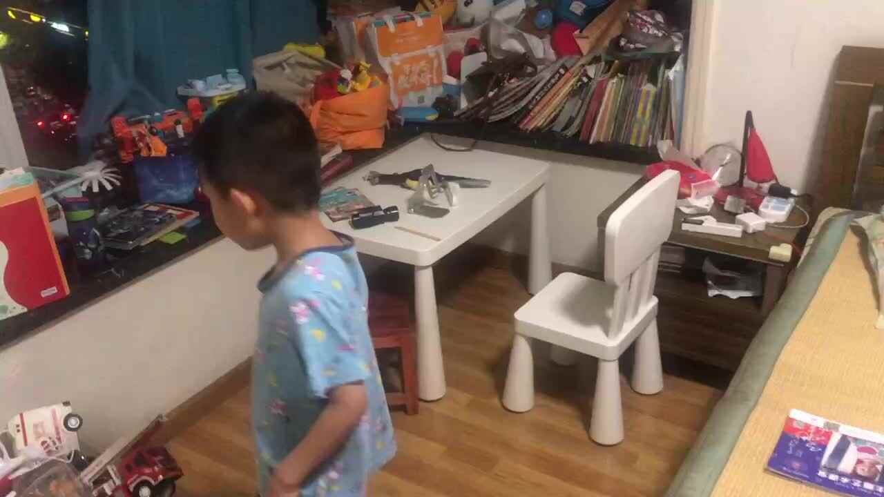 收拾书桌