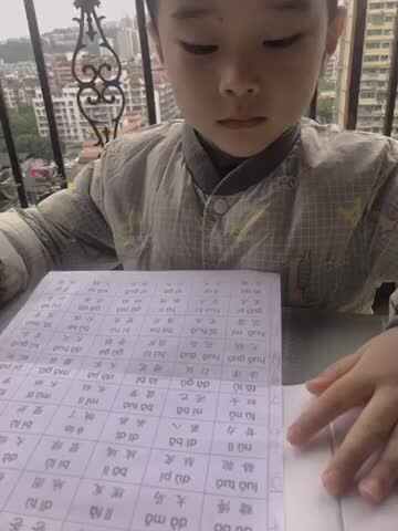 学B班丶李北辰拼读词组