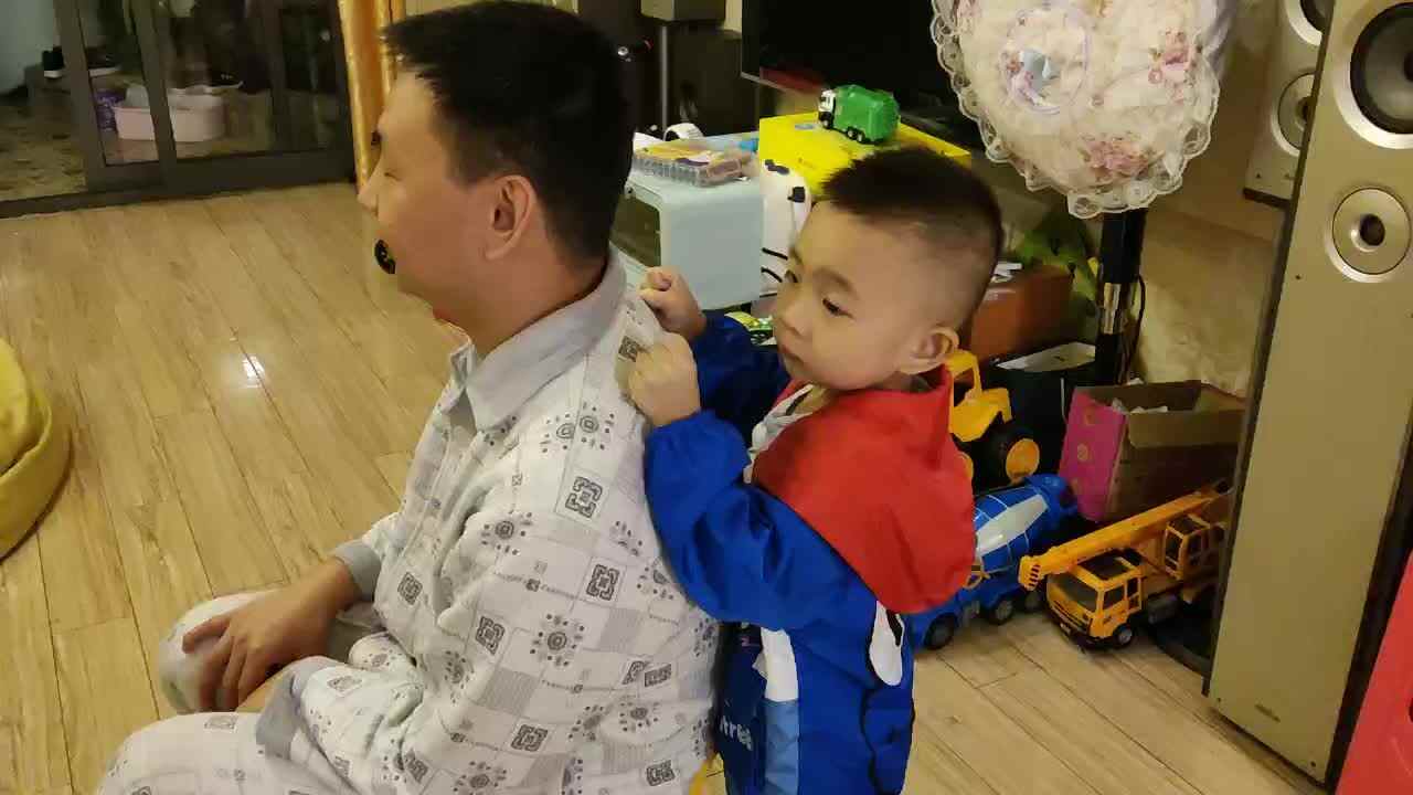 2021.10.15 陈子墨 重阳积赞《捶捶背》