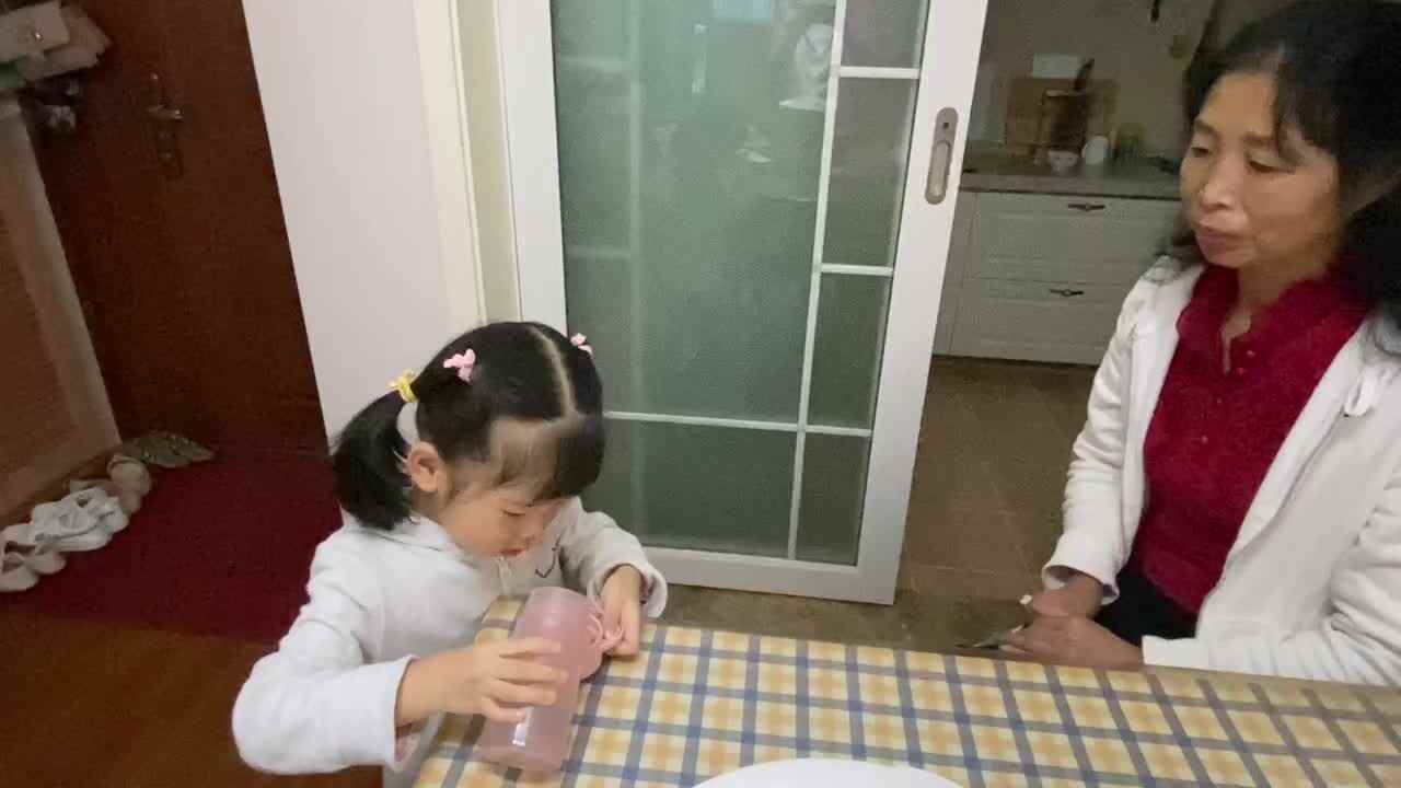 2021.10.12《重阳打卡之倒杯水》.MOV