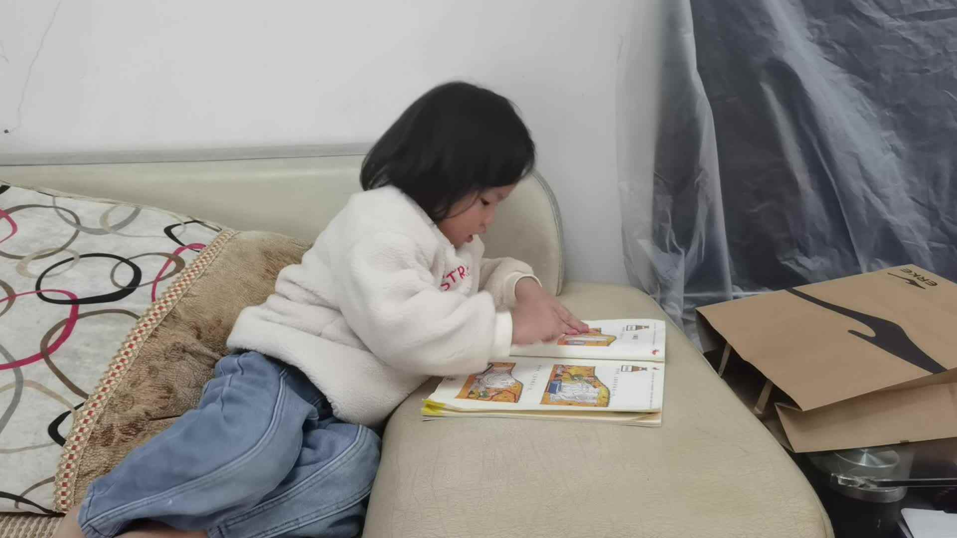大象洗澡