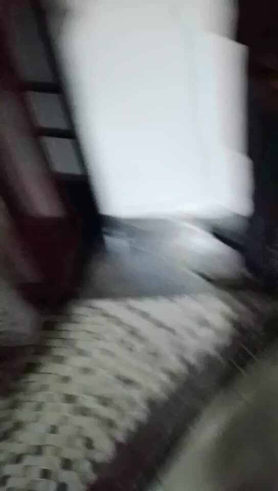 给长辈倒水.mp4