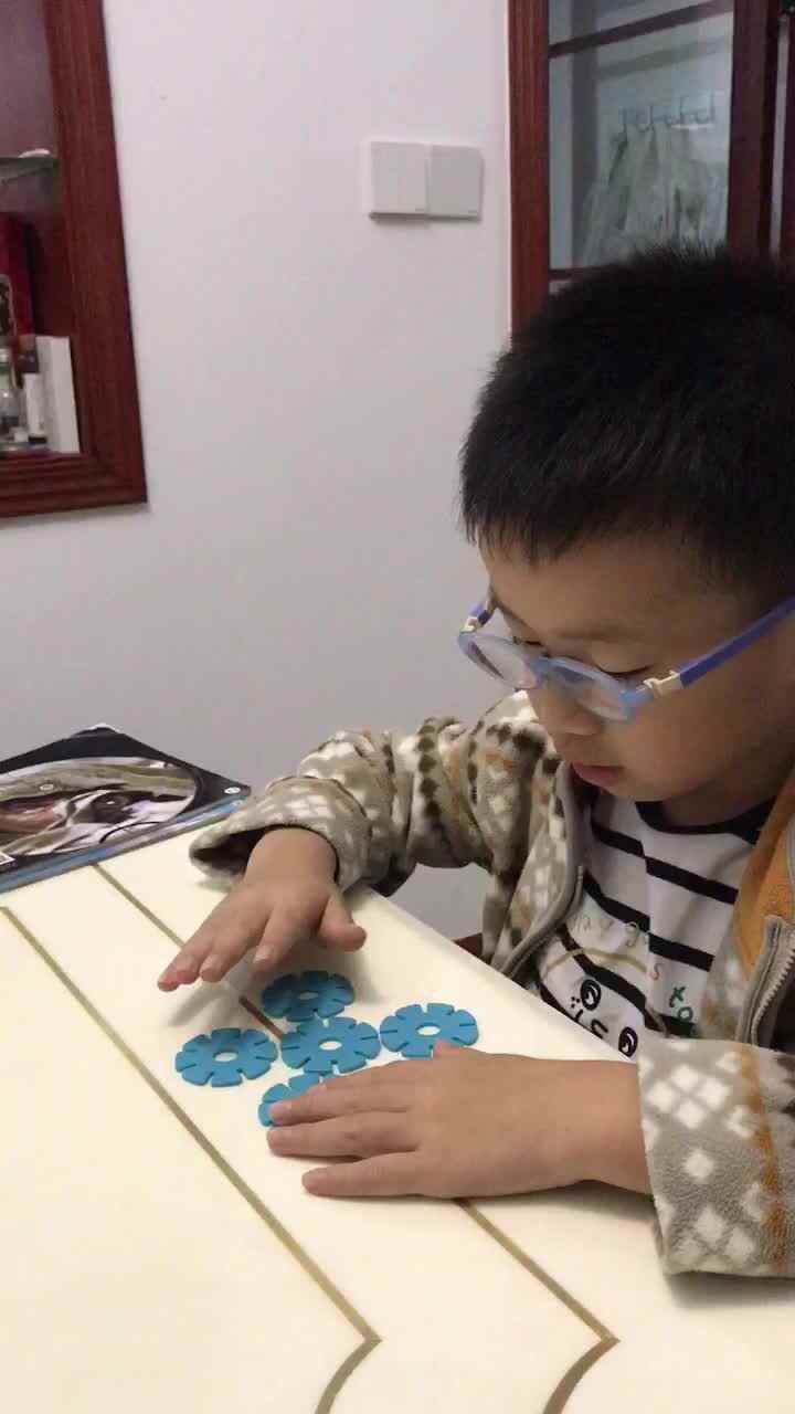 实验学前2班10.12数学作业