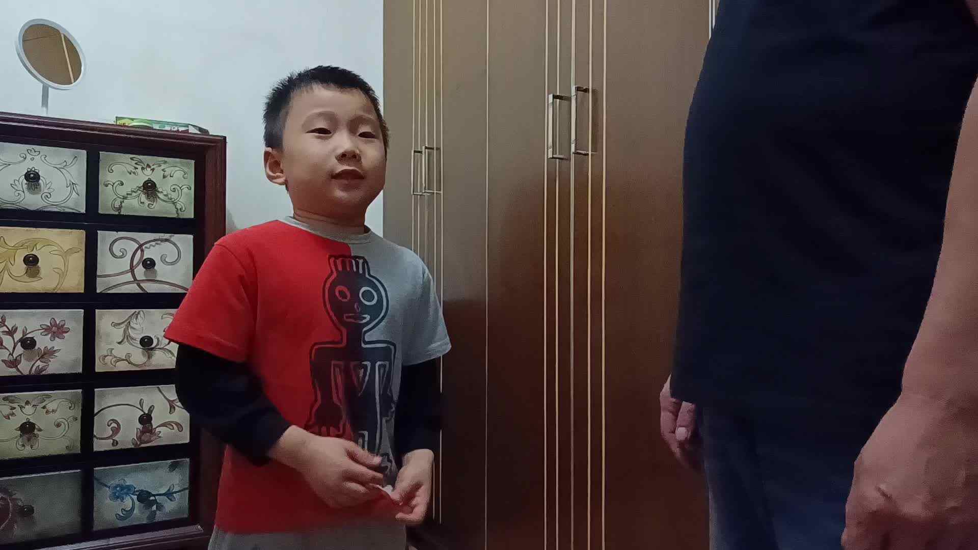 VID_2021年10月10日学前A班王晨帆