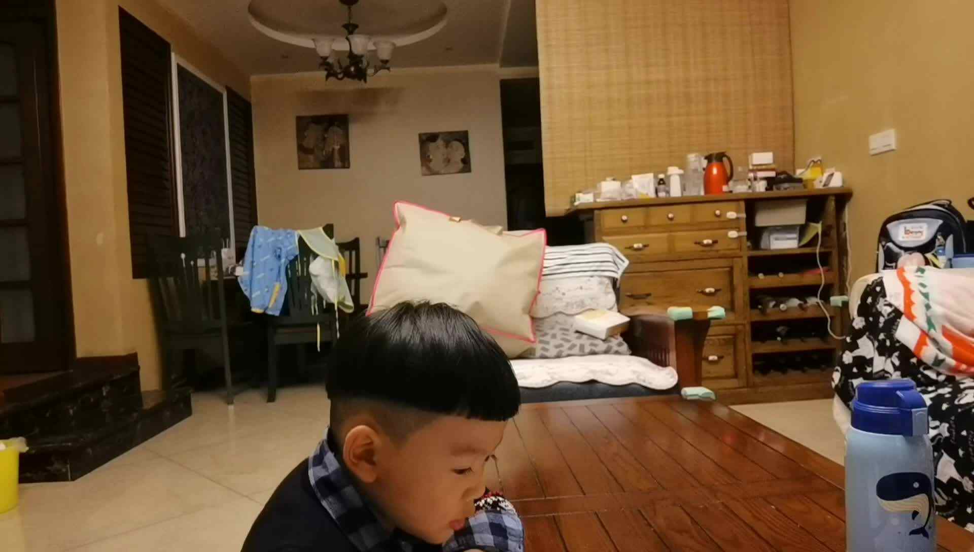 中B班朱训楠指读《望梅止渴》.mp4