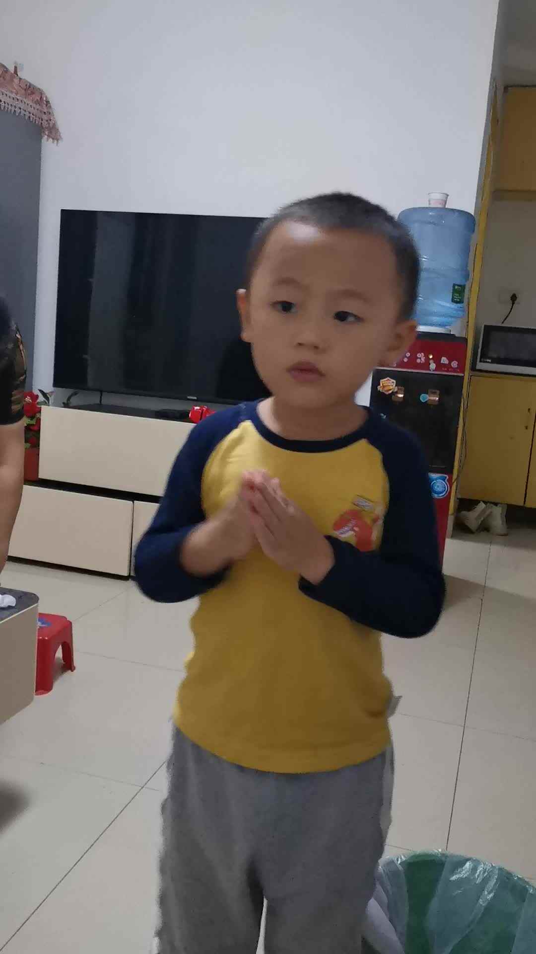 《小白兔》手势舞