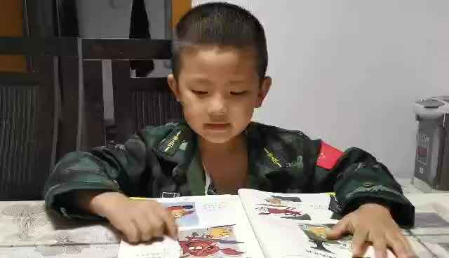 讲故事：聪明的小鸡.mp4