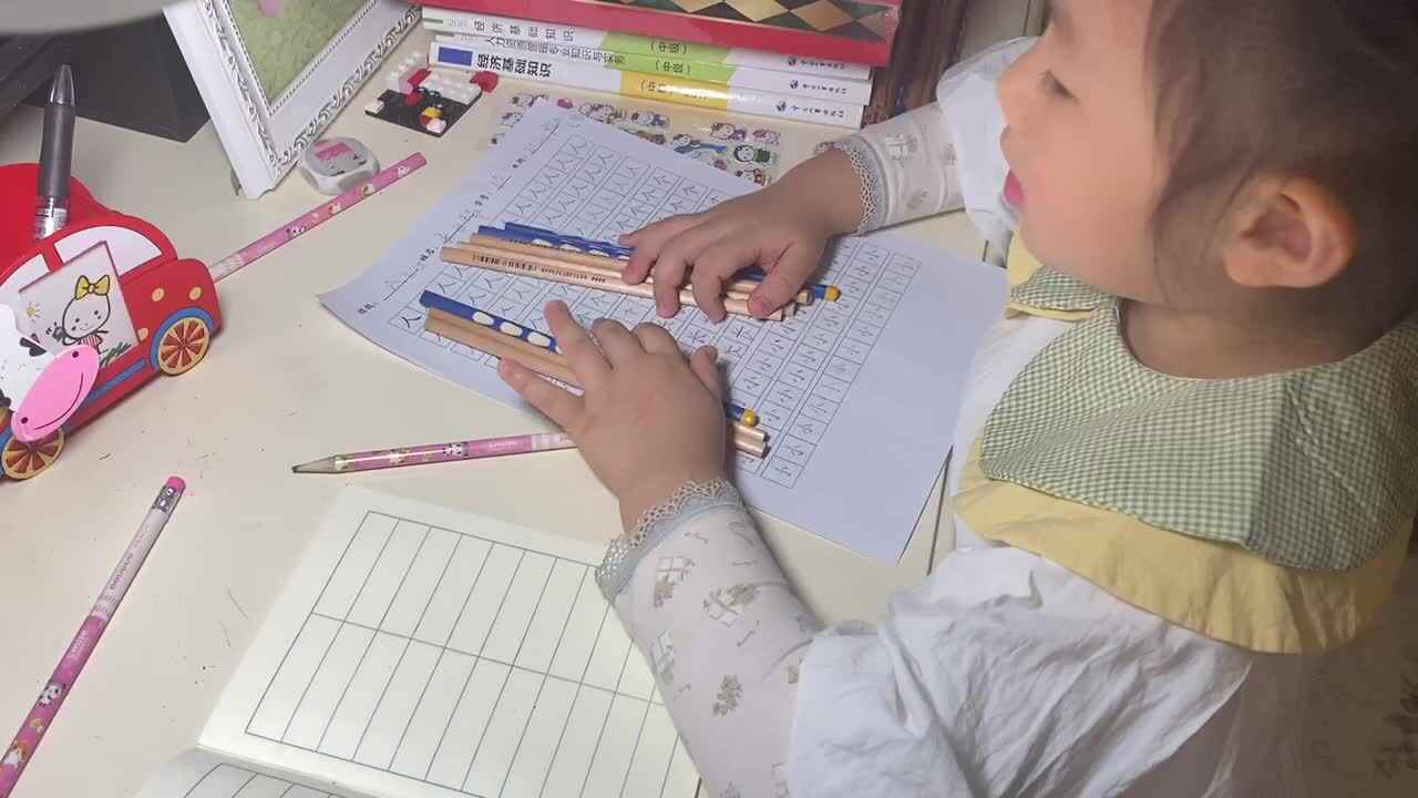 20211013学前Ａ班张睿瑾《数学8和9的分解》