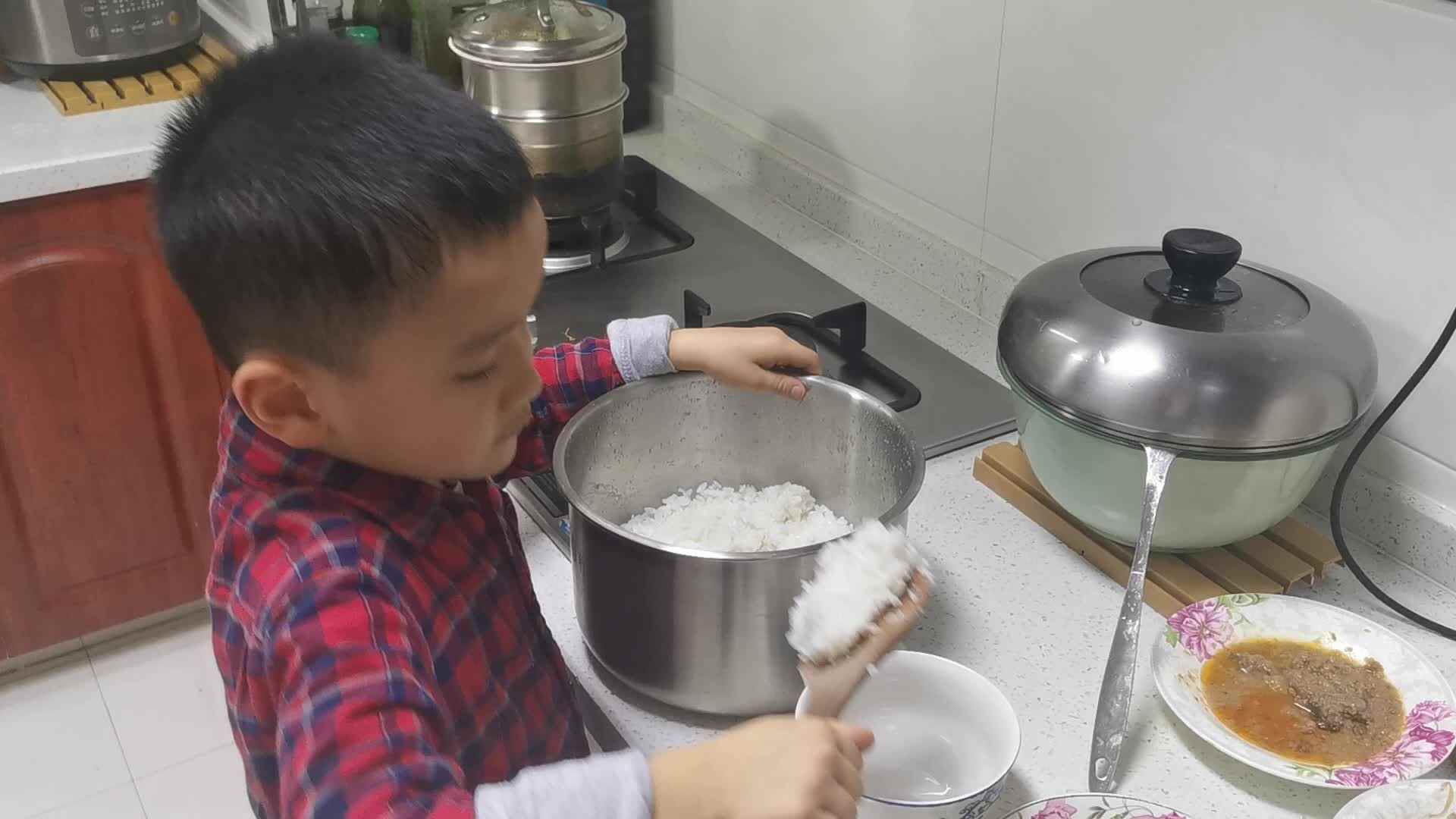 2021.10.21学A黄彦翕《重阳打卡第四天》.mp4
