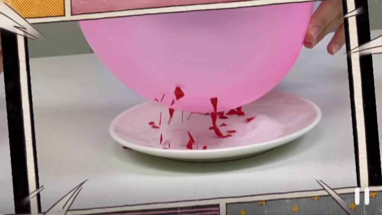 科学--《一秒吸纸屑》