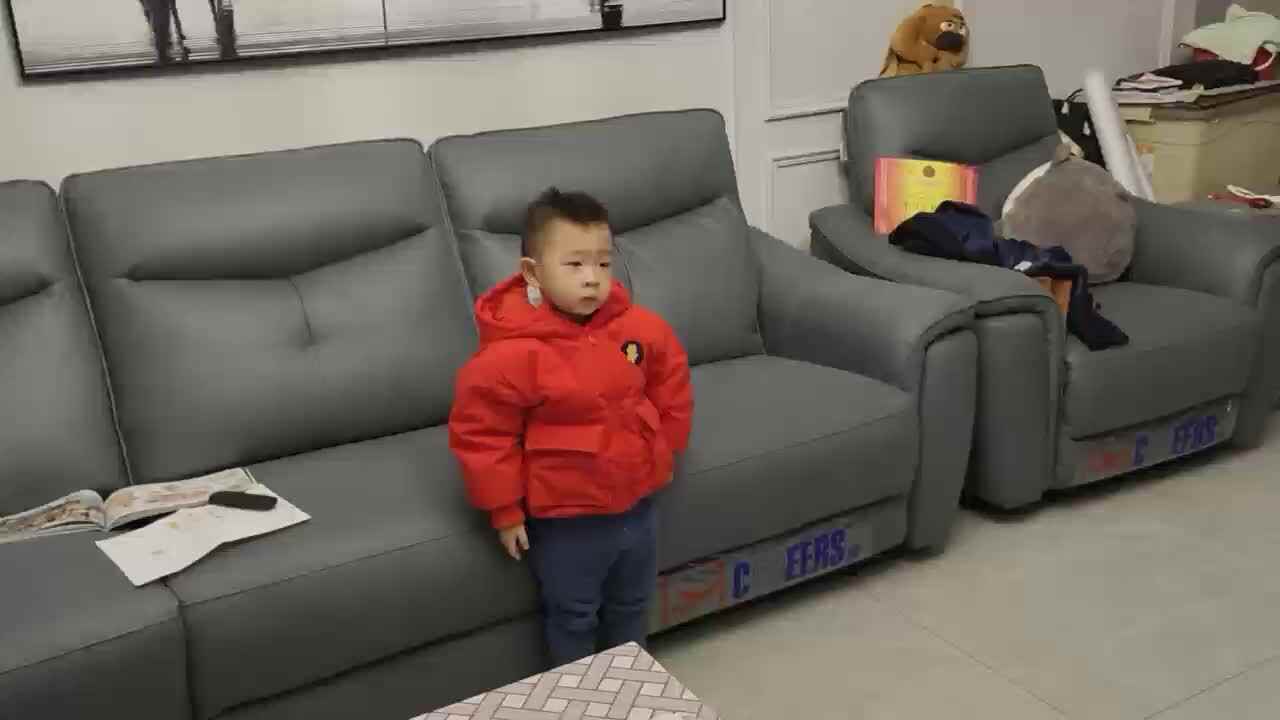 2021.11.21 陈子墨 观看、跟唱英文儿歌《Who Took The Cookie》