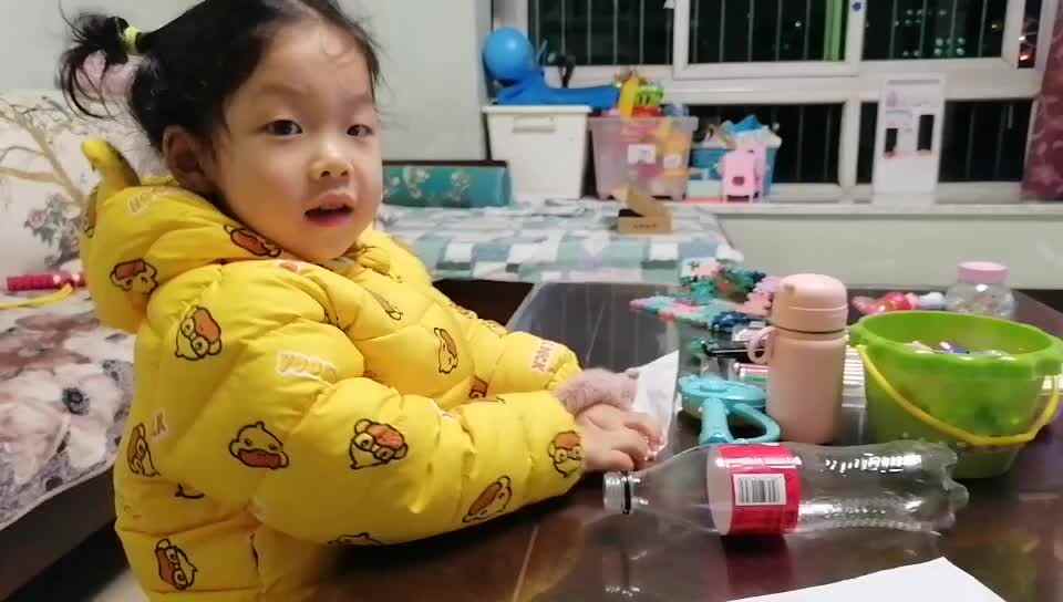 调皮的纸团.mp4
