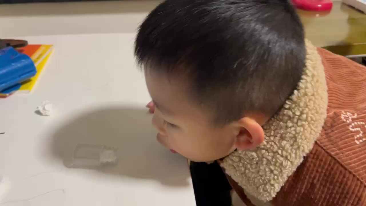 调皮的纸团