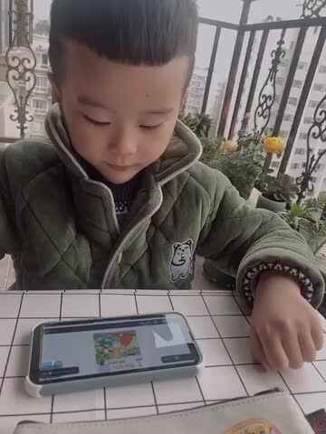 学B班丶李北辰跟读-Go On, Mum