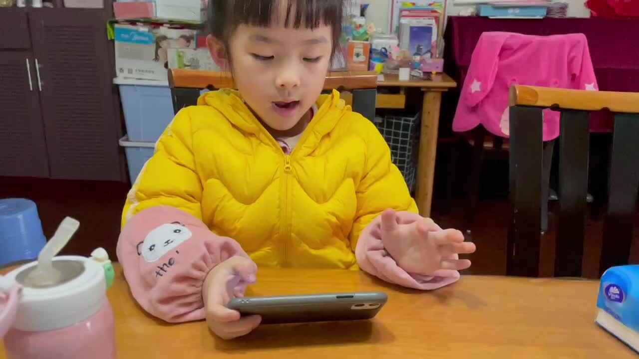 观看英文儿歌《Jobs  职业》