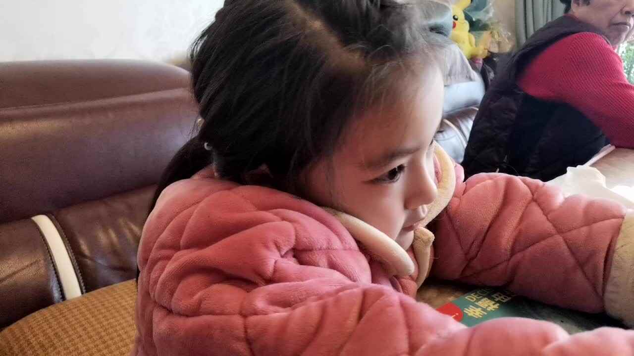 观看英语儿歌《龟兔赛跑》