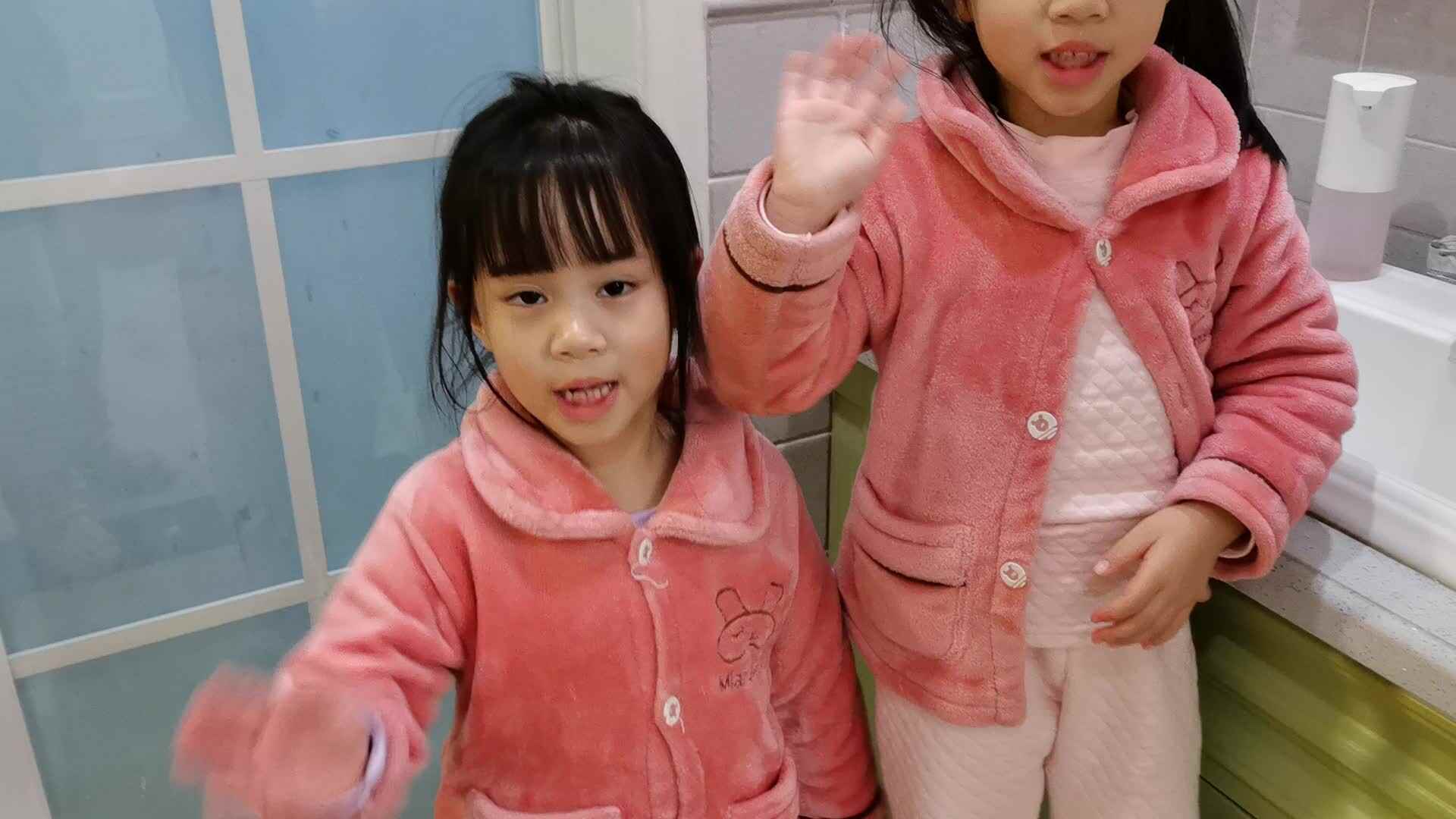 自己刷牙