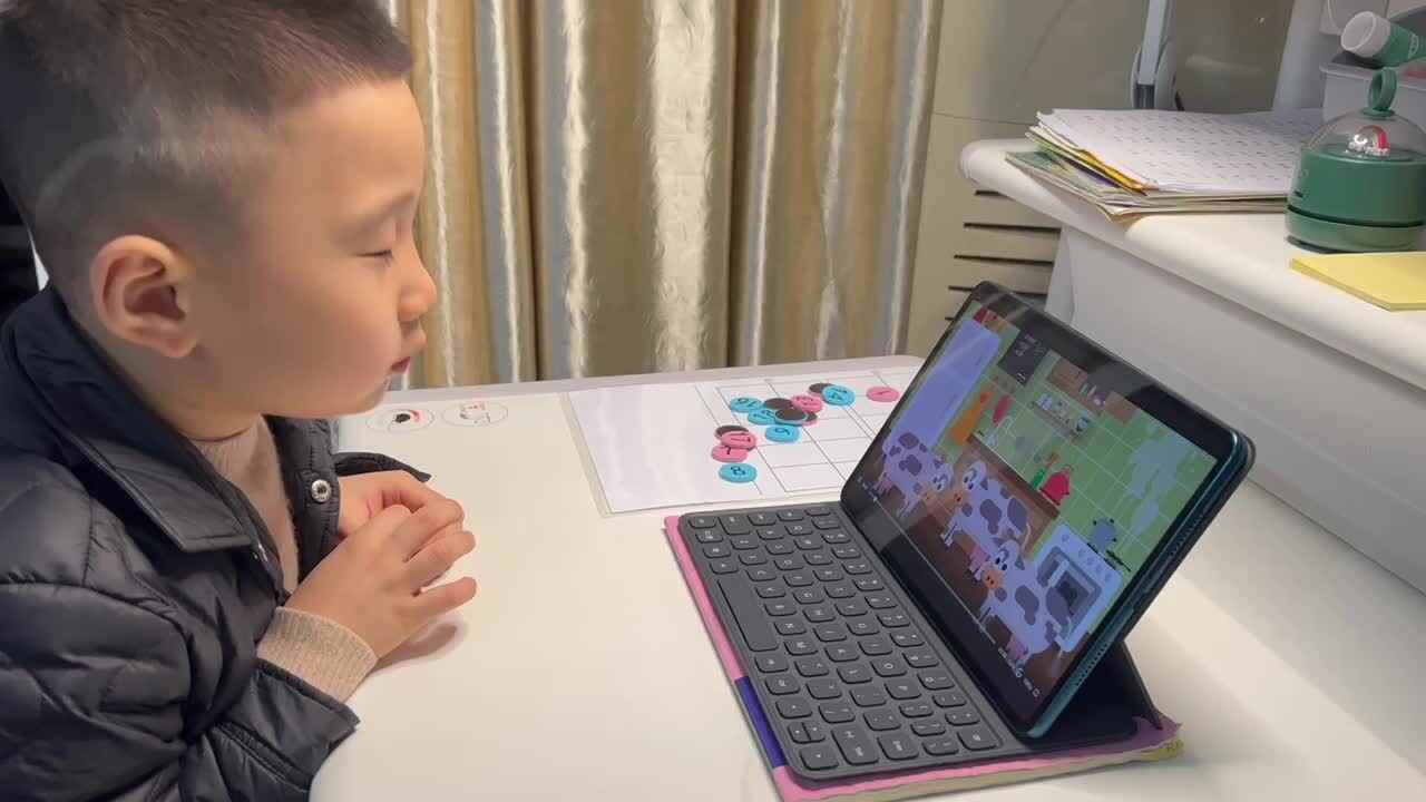 ⁣学前A班 王晨帆 2021.12.01家庭作业：跟唱英语儿歌