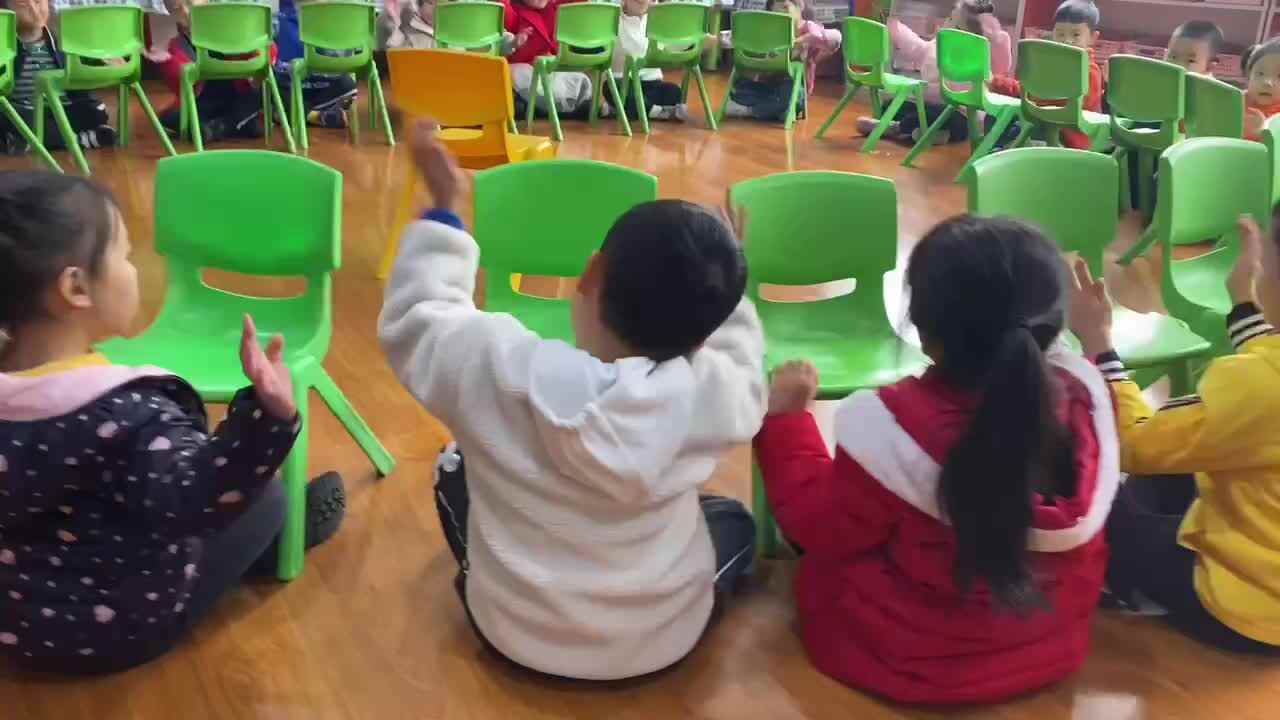 音乐律动《棒棒糖》