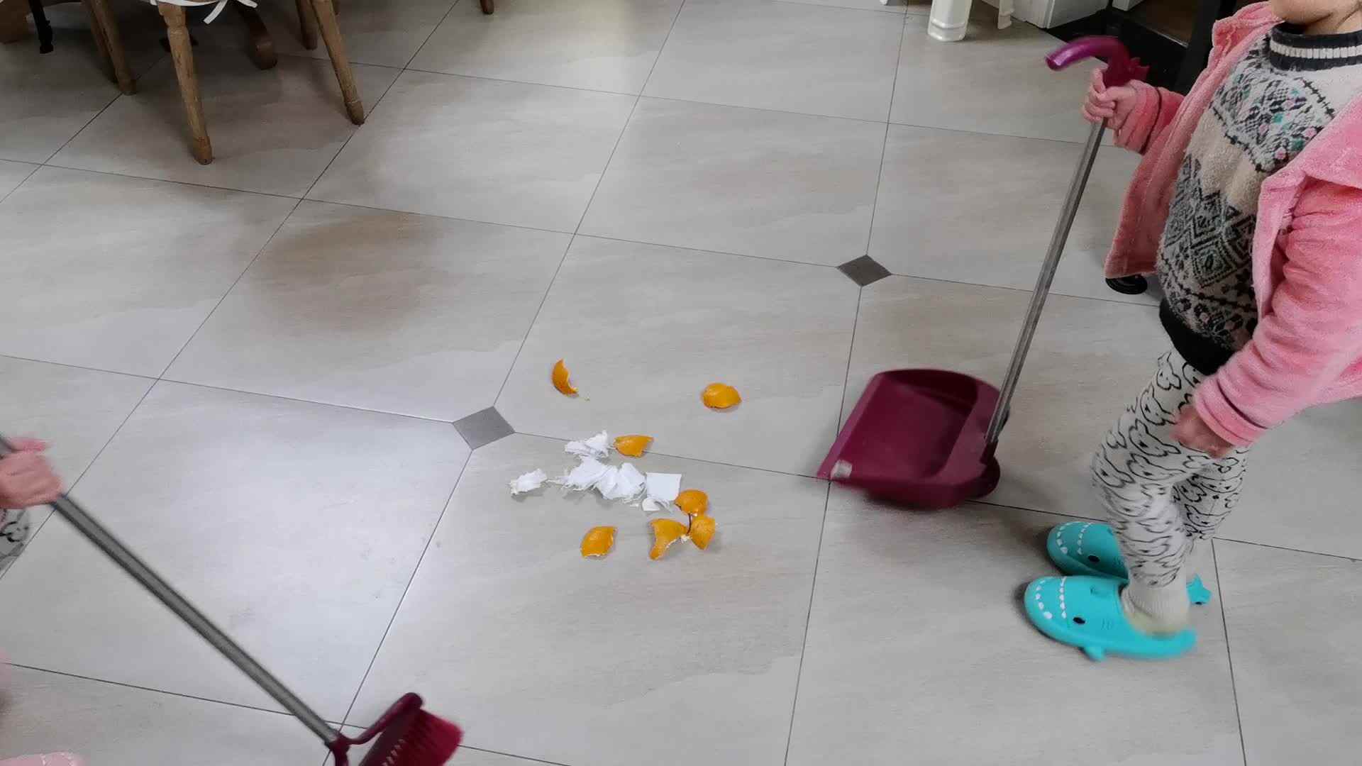 自己扫地