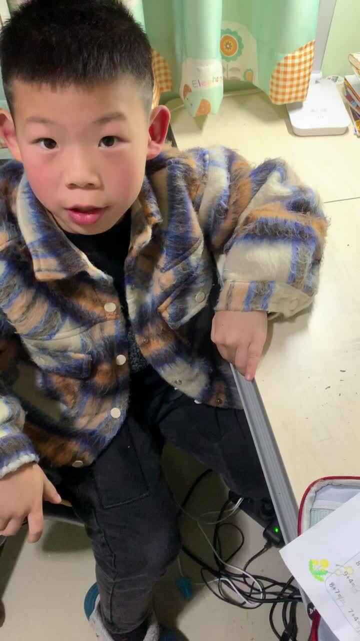 C8F16DF0-C056-41FD-8D8F-58294D03E85D.MOV