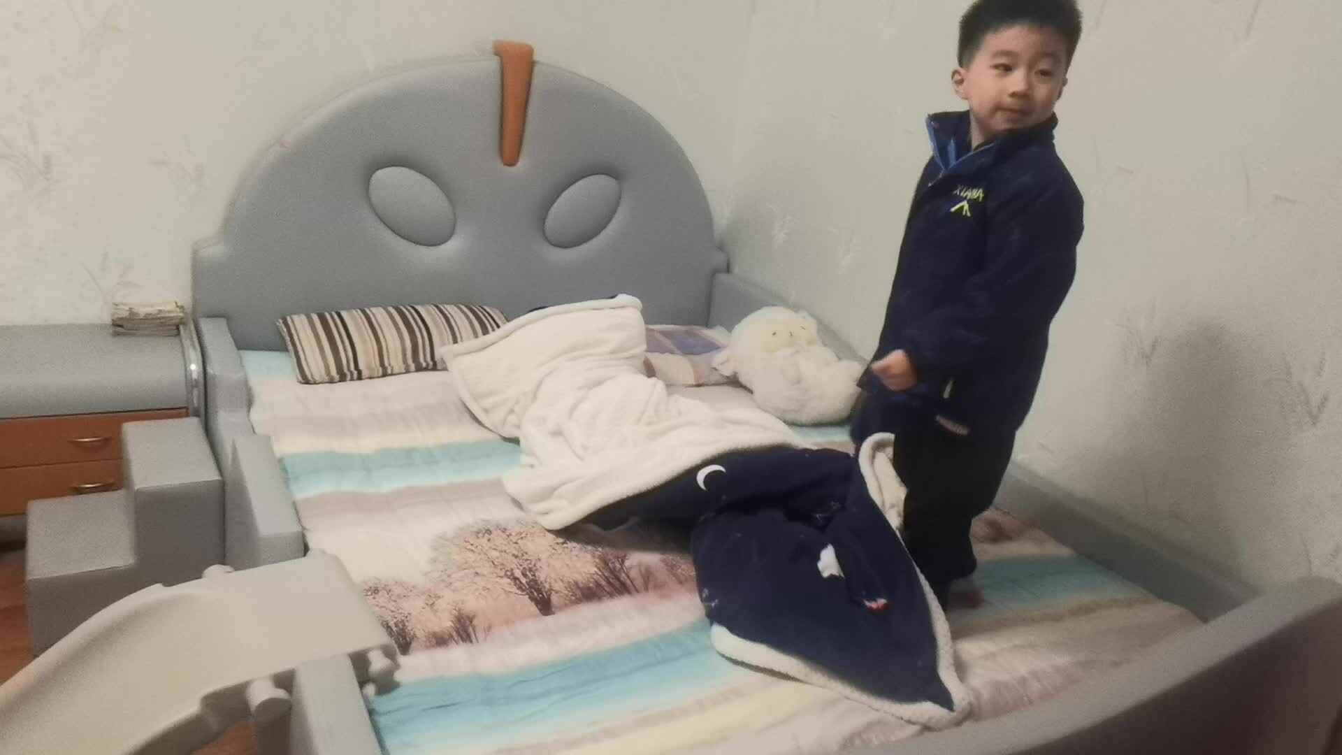 整理床铺