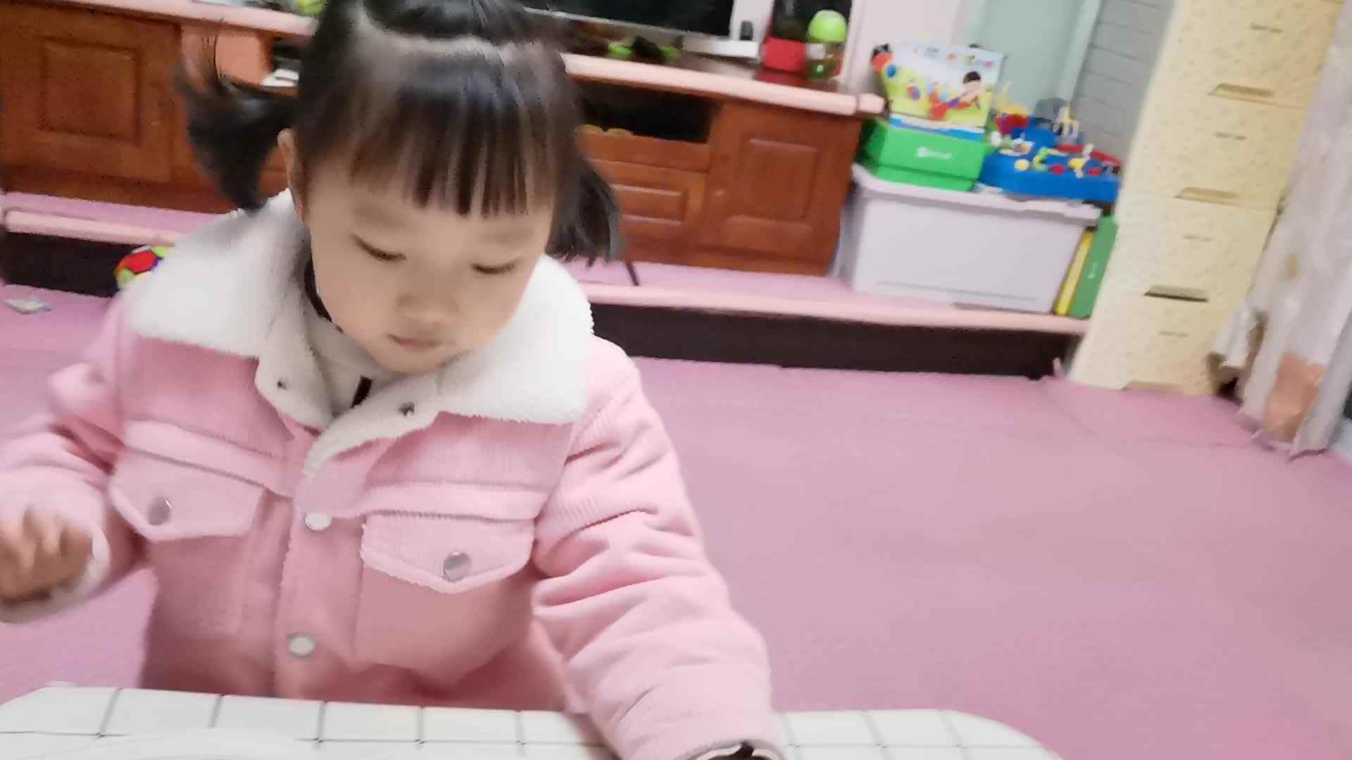 VID_20211215_175150.mp4   12月15日  指读古诗终南望余雪