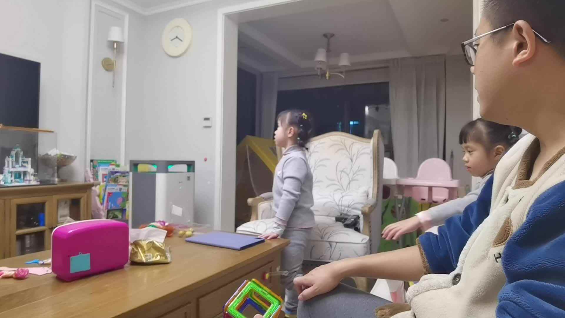 认识正方体—惟妙惟笑