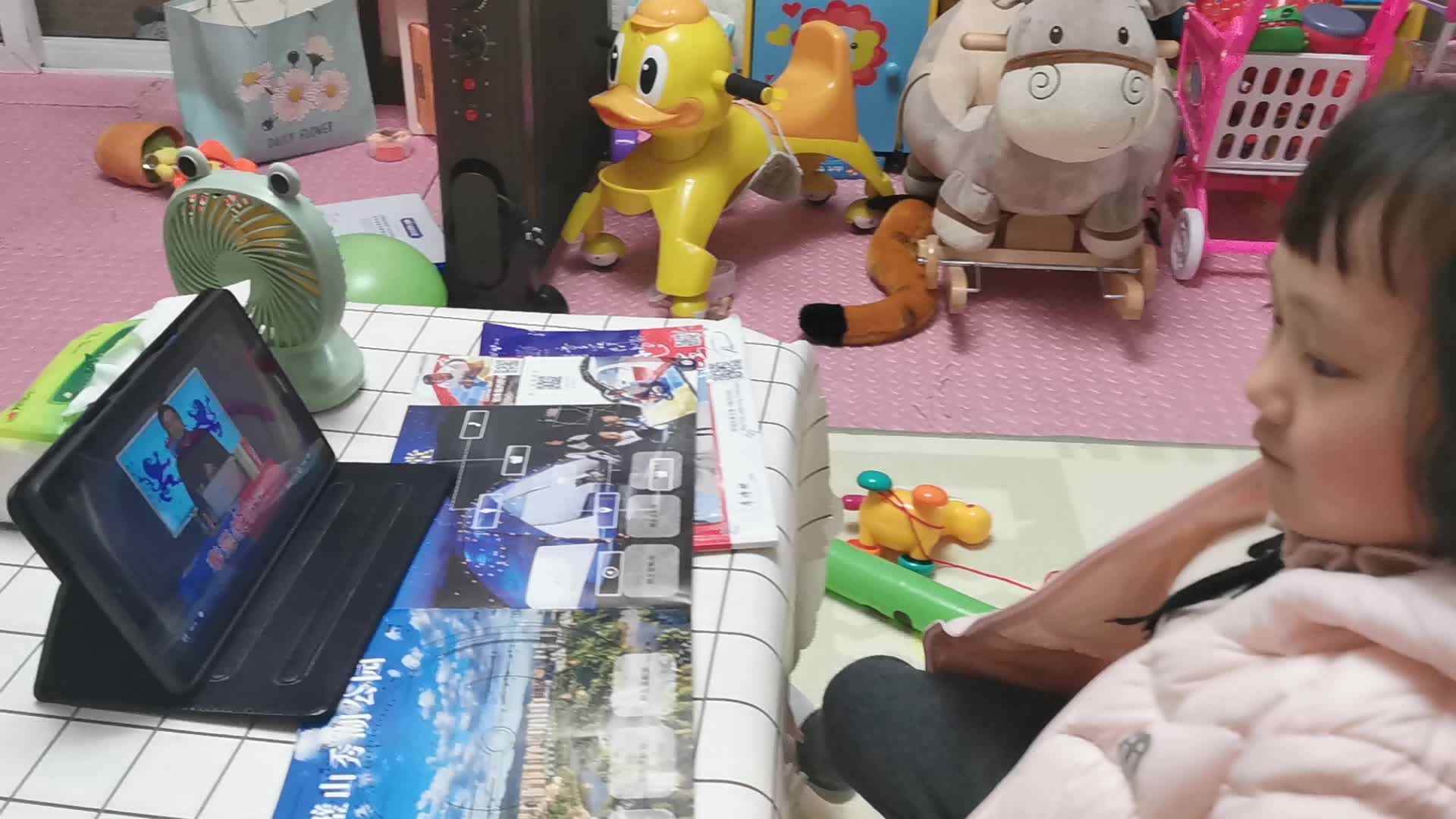 VID_20211130_185943.mp4    11月30日观看视频鼻子流血如何处理