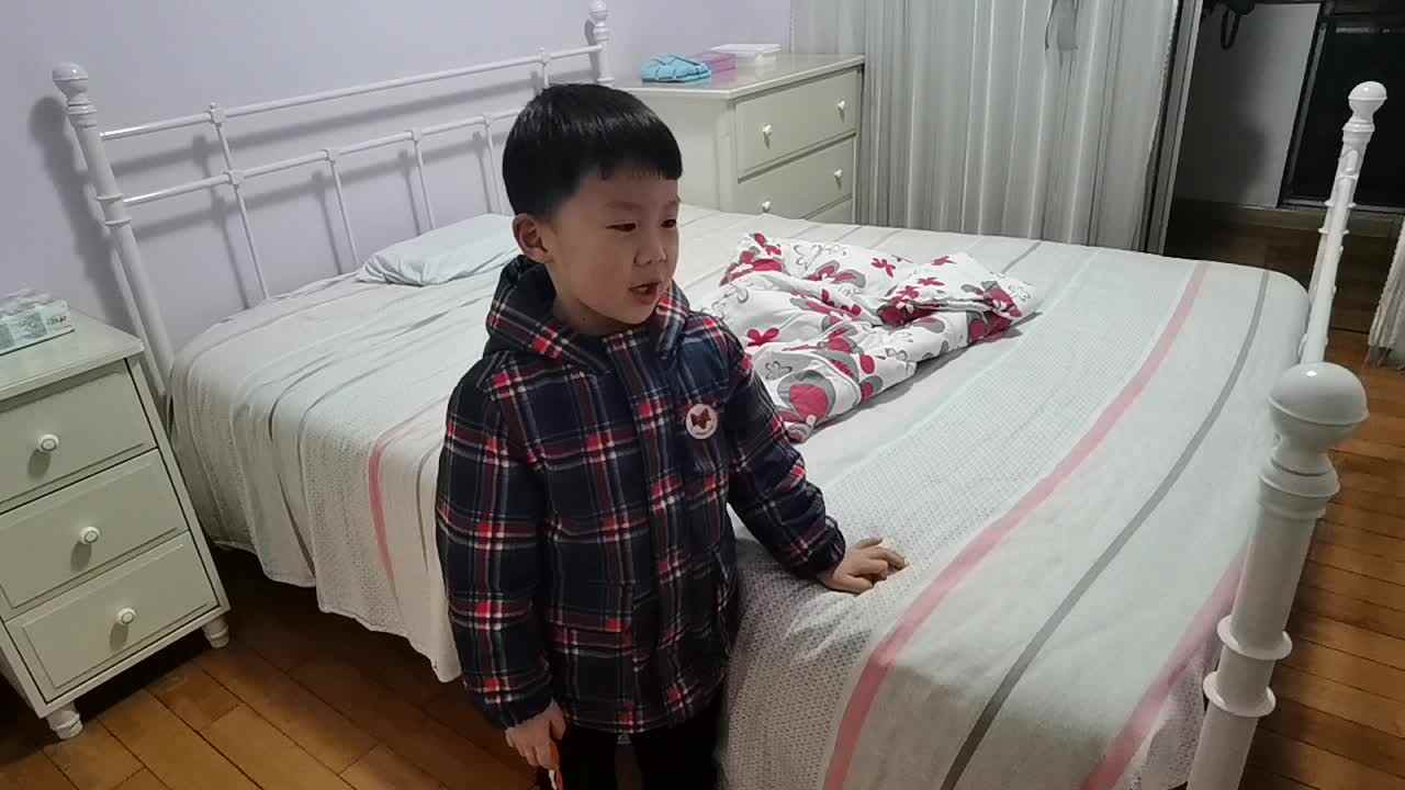 整理床铺.mp4