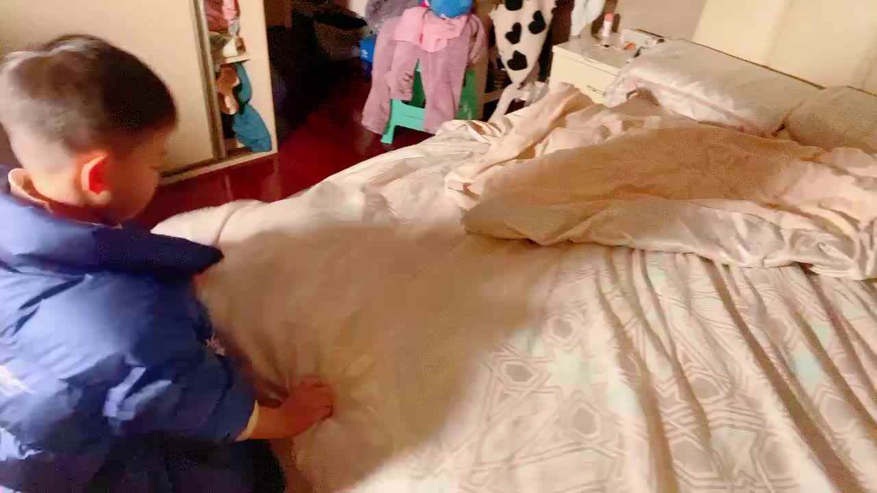 《整理床铺》
