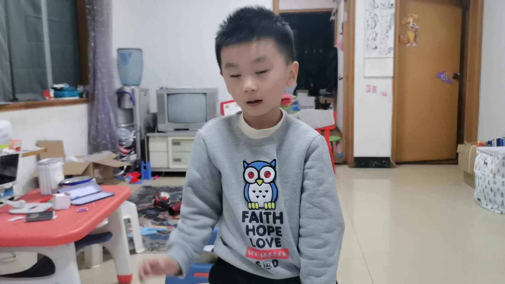 2023级B班刘梓浩闯关练习收拾碗筷.mp4