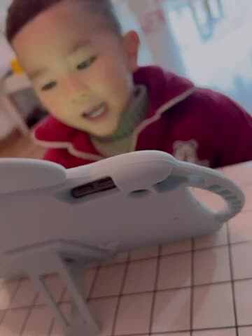 中B班丶李北洋（望庐山瀑布）.MOV