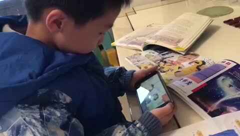 《皇帝的新装》