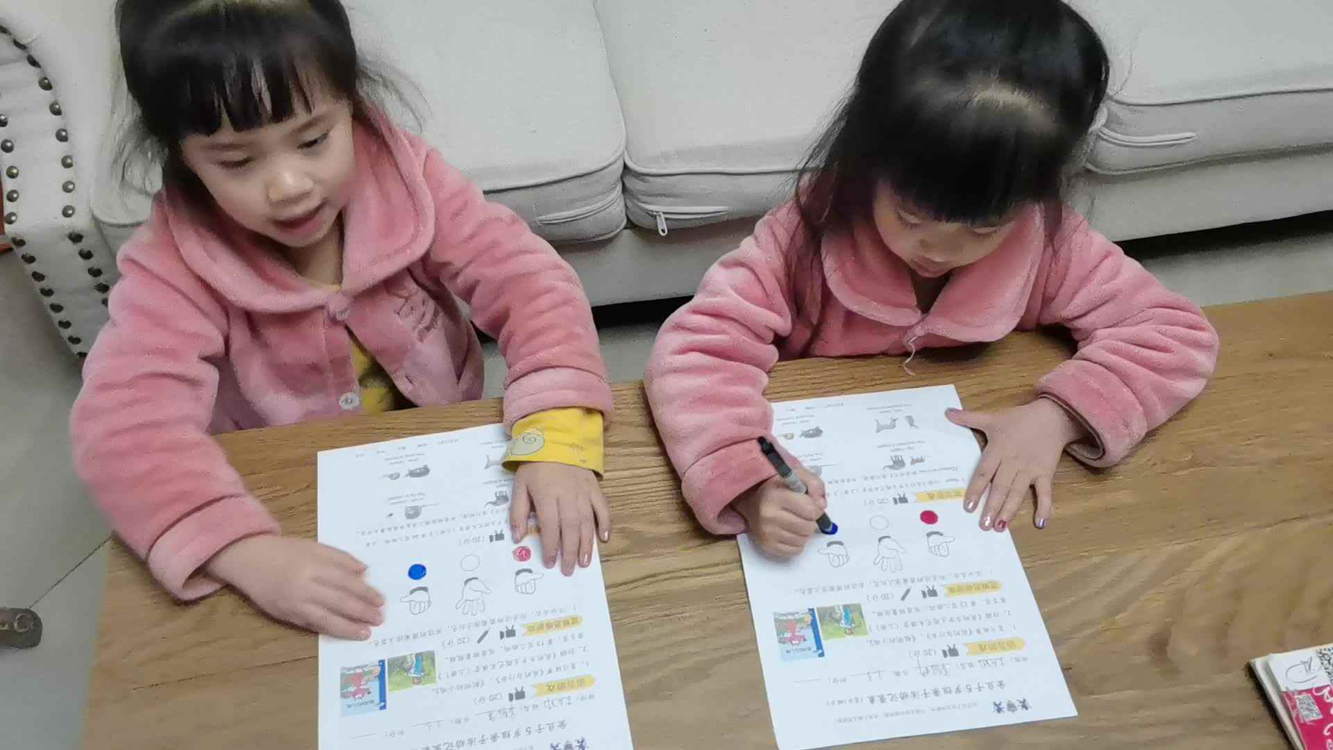英语《comparatives 朗读示范》