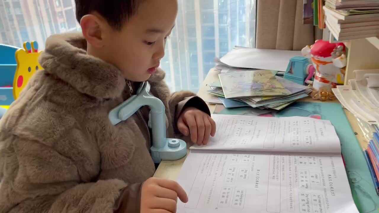 袁承泽泰 《大闹天宫》拼读.MOV