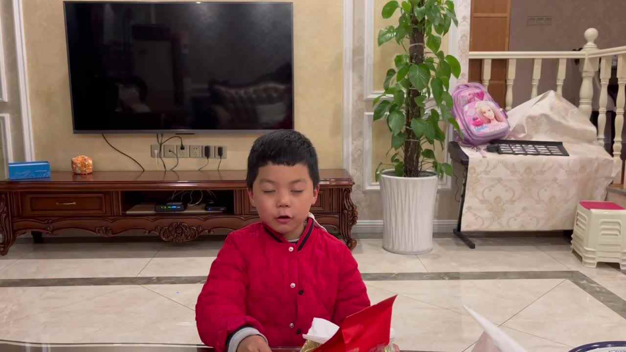 2023级B班 苏梓墨2022.2.14 闯关游戏.MOV