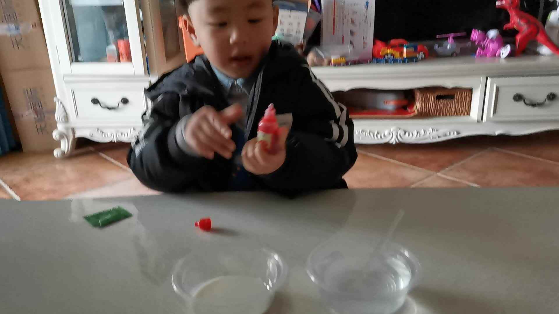 2022.2.22，《水中烟花》