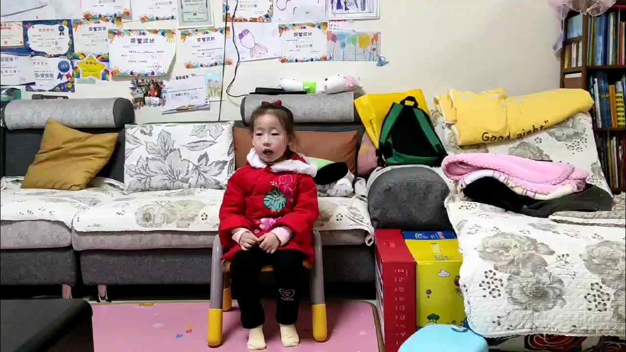 2023级b班20210214杜岳宁闯关练习-坐姿与站姿.mp4