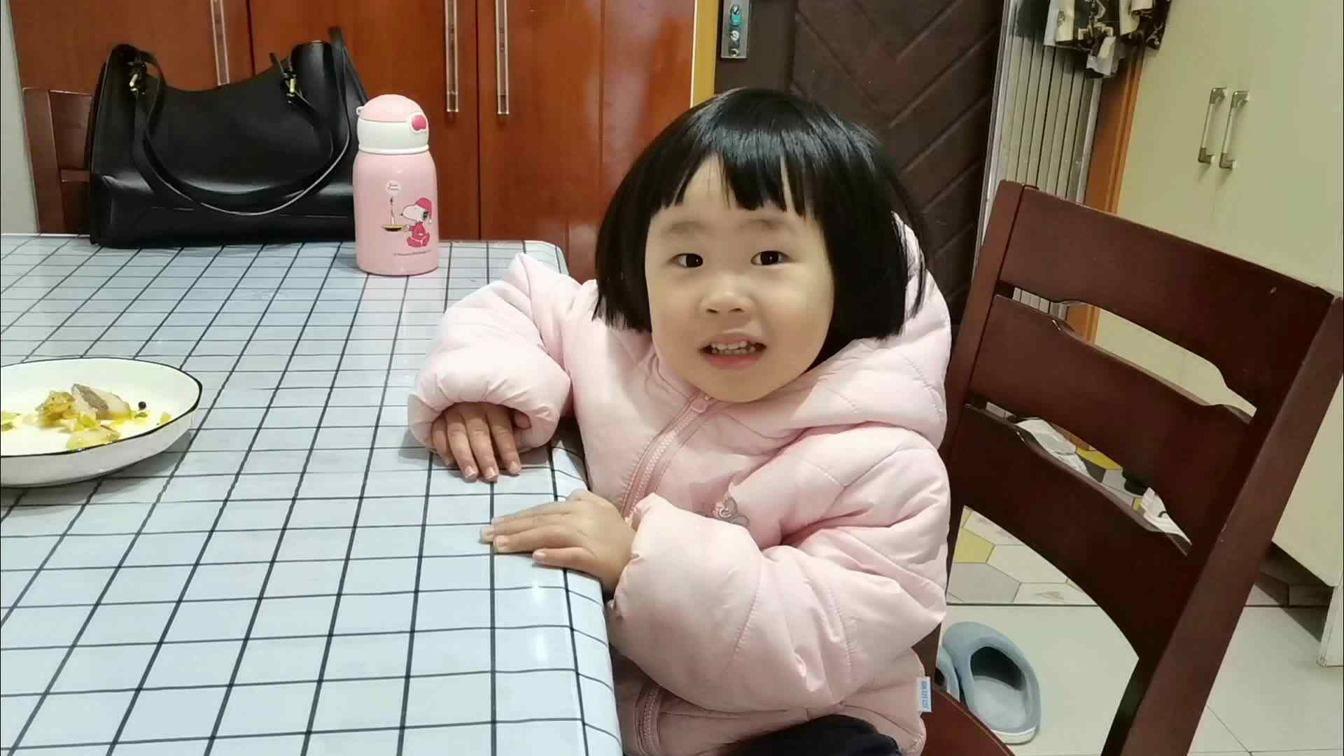 小A班何林夏《洗手练习》2022-02-16.mp4