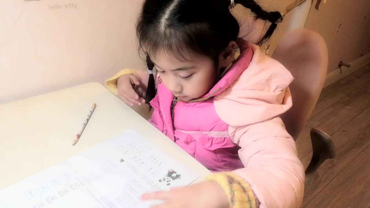 20220224学B班黄诗淇《看图说话描述》