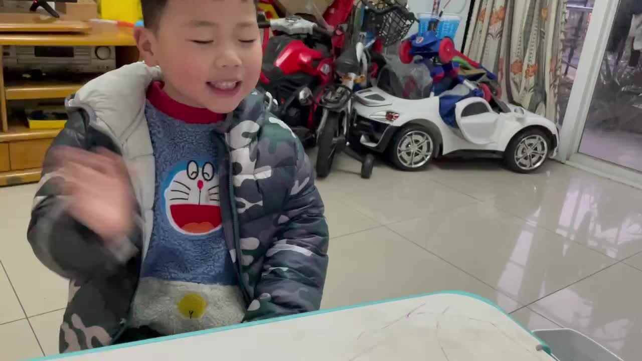 2023级B班宋伊泽20220209闯关练习rock.⁣Scissors, paper3