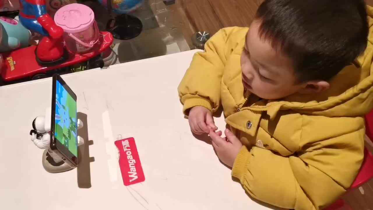 观看视频1和许多